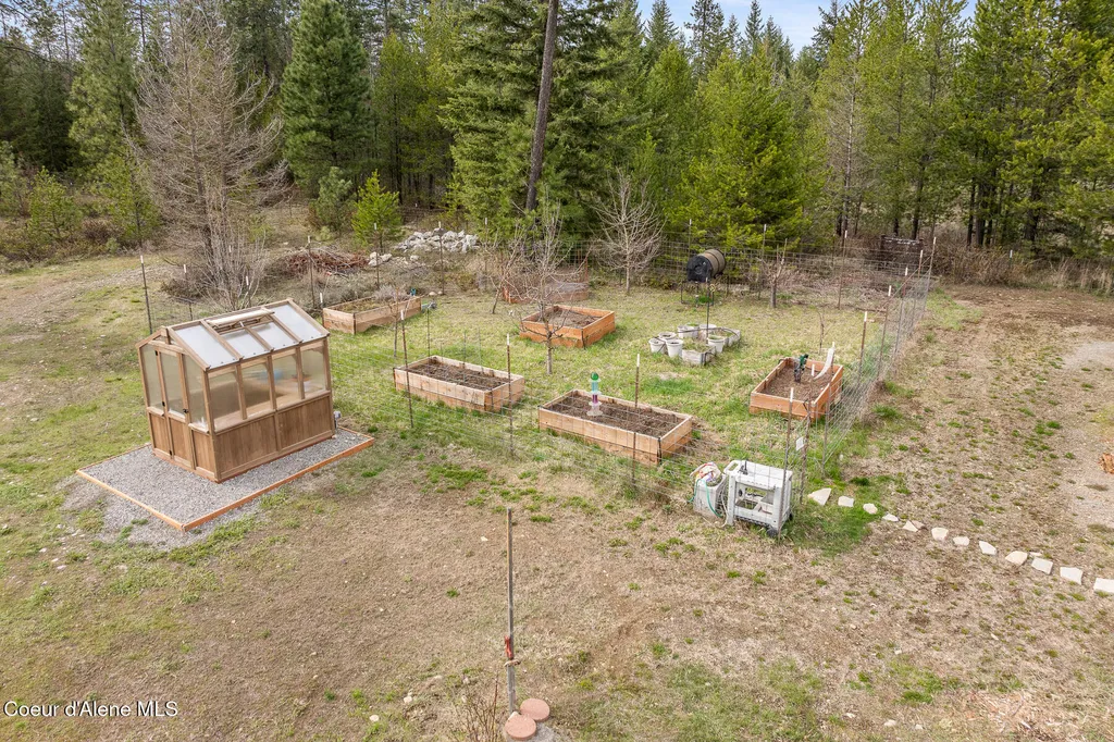 19133 N Ella Road Rathdrum ID 83858