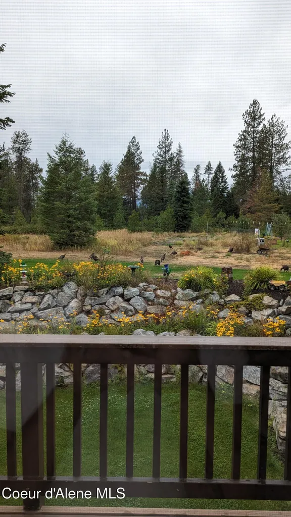 19133 N Ella Road Rathdrum ID 83858