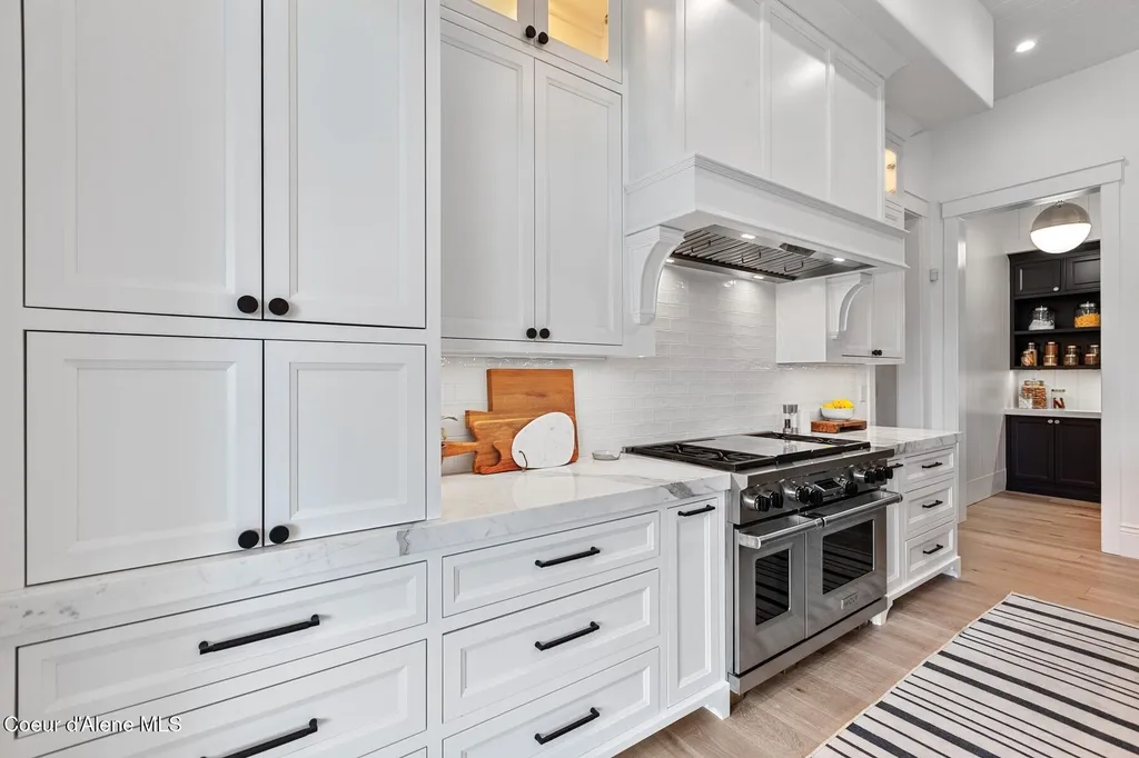 903 E Pugh Point Court Harrison ID 83833