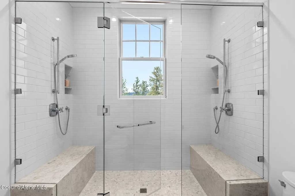 903 E Pugh Point Court Harrison ID 83833