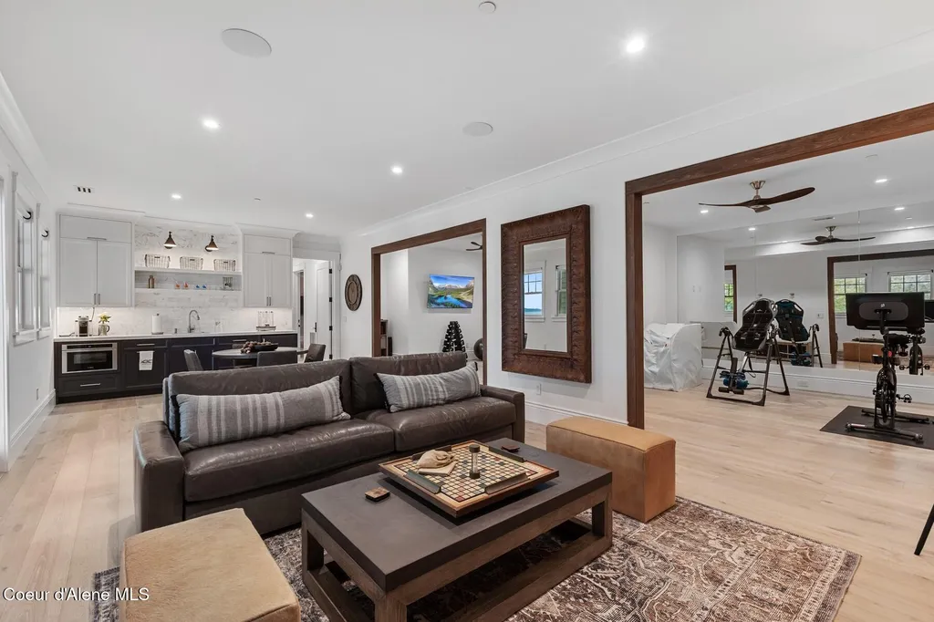 903 E Pugh Point Court Harrison ID 83833