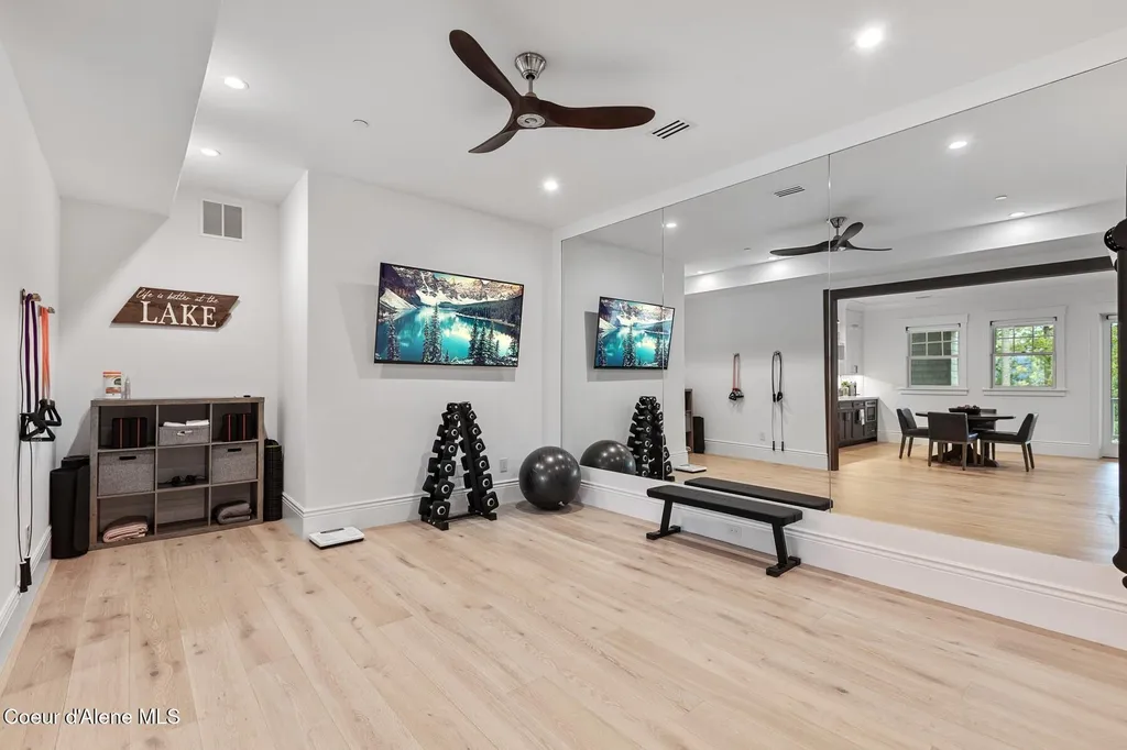 903 E Pugh Point Court Harrison ID 83833