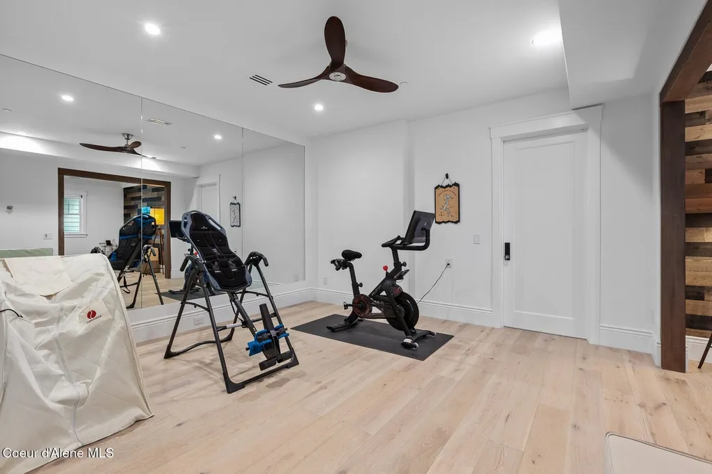 903 E Pugh Point Court Harrison ID 83833