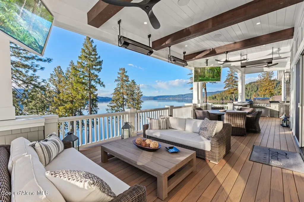 903 E Pugh Point Court Harrison ID 83833