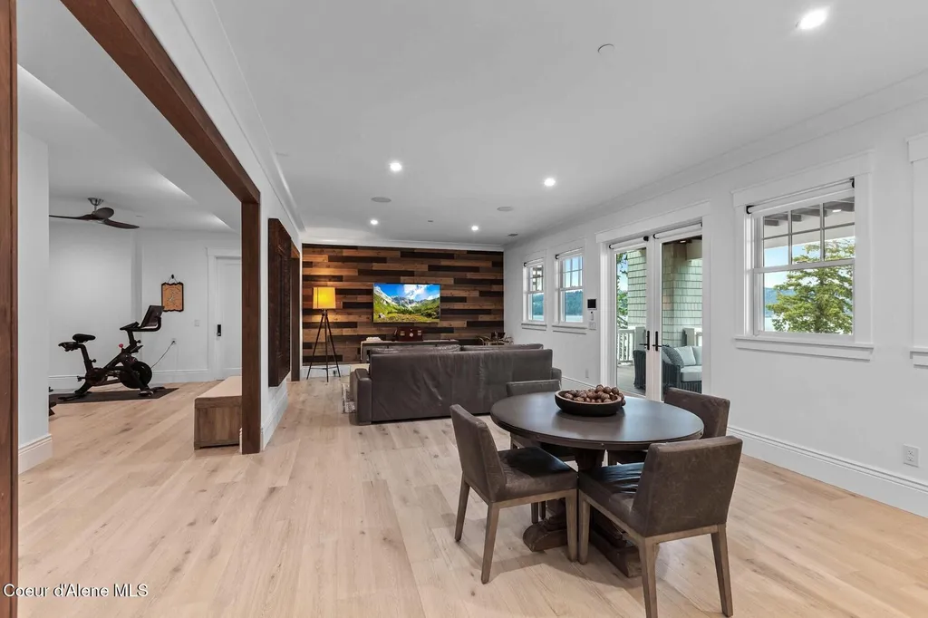 903 E Pugh Point Court Harrison ID 83833