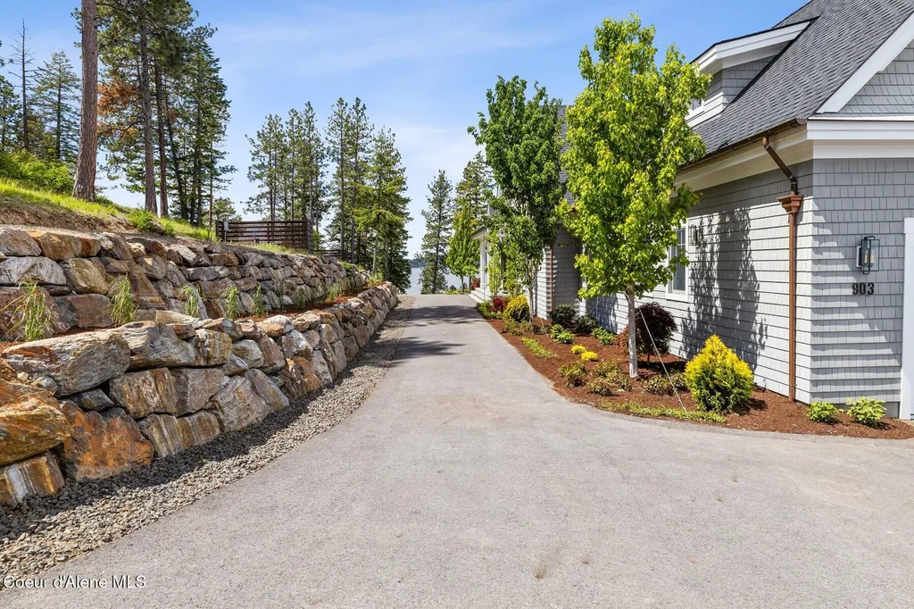 903 E Pugh Point Court Harrison ID 83833