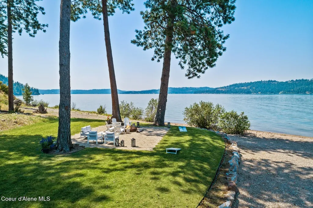 903 E Pugh Point Court Harrison ID 83833