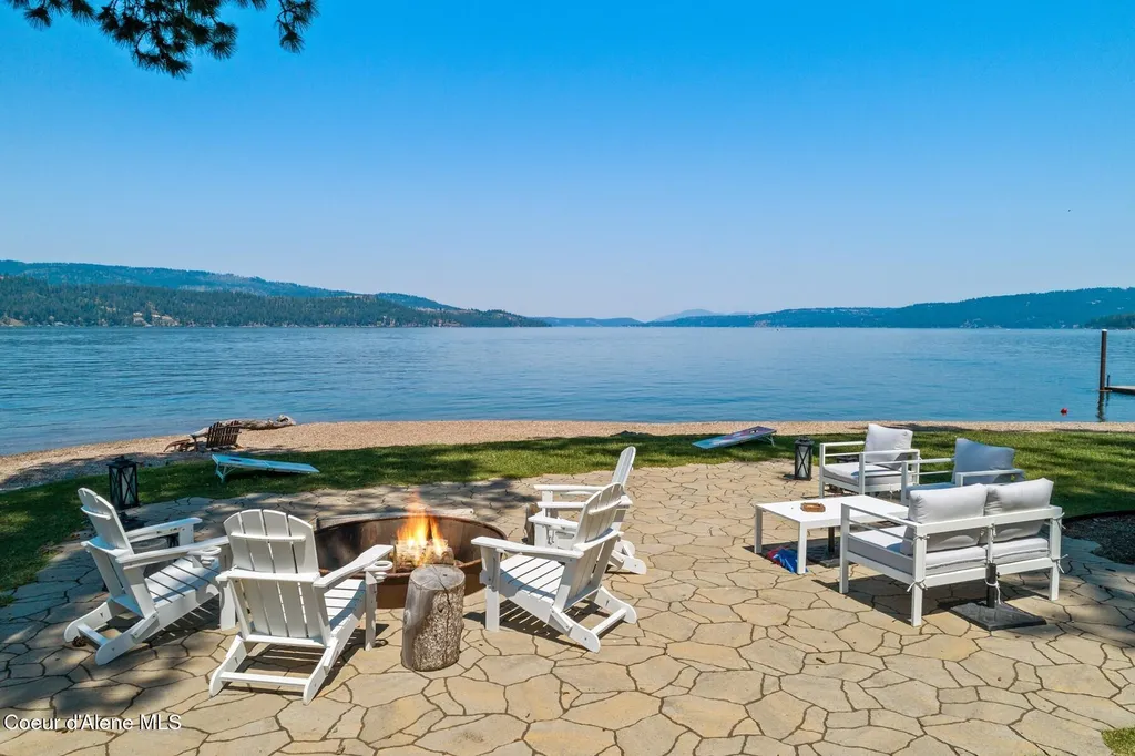 903 E Pugh Point Court Harrison ID 83833
