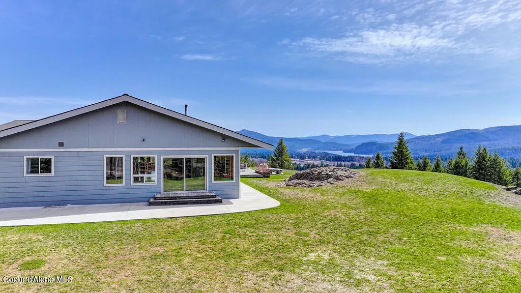 495 N Ridgeview Lane Priest River ID 83856