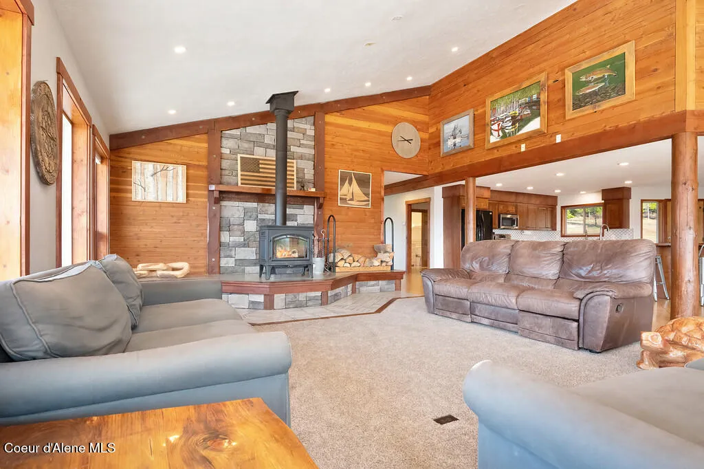 495 N Ridgeview Lane Priest River ID 83856
