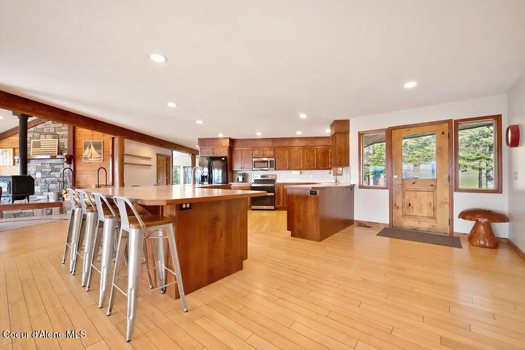 495 N Ridgeview Lane Priest River ID 83856