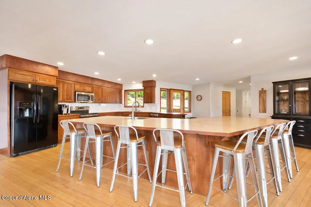 495 N Ridgeview Lane Priest River ID 83856