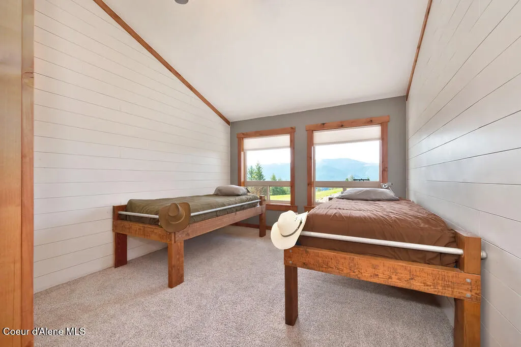 495 N Ridgeview Lane Priest River ID 83856