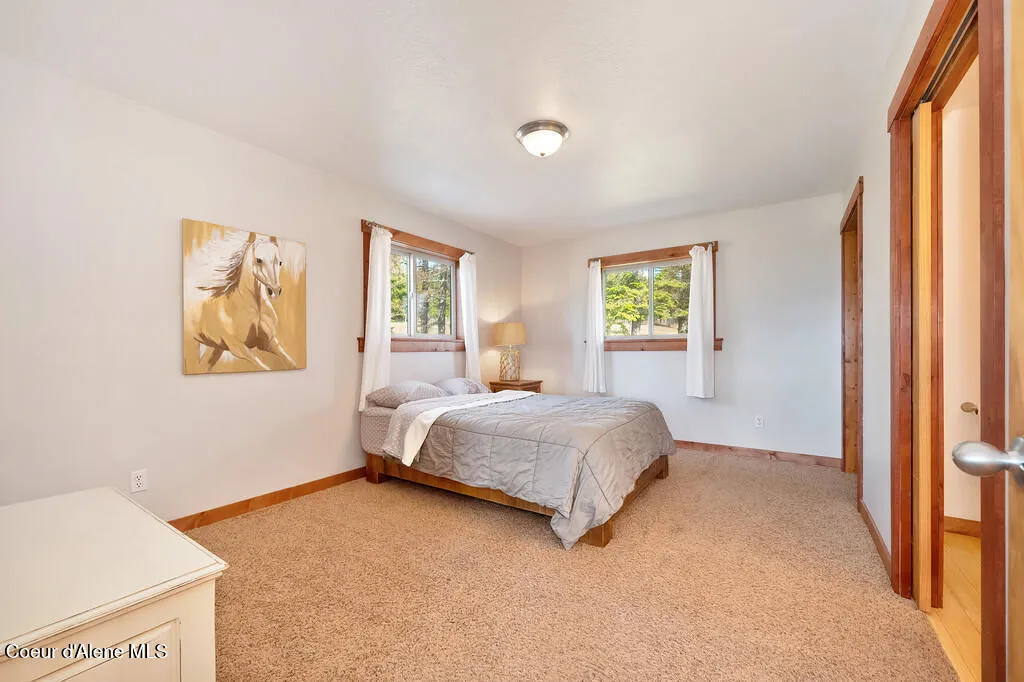 495 N Ridgeview Lane Priest River ID 83856