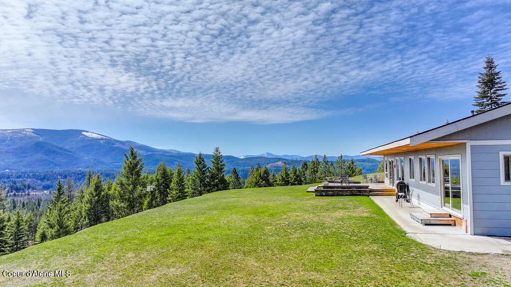 495 N Ridgeview Lane Priest River ID 83856