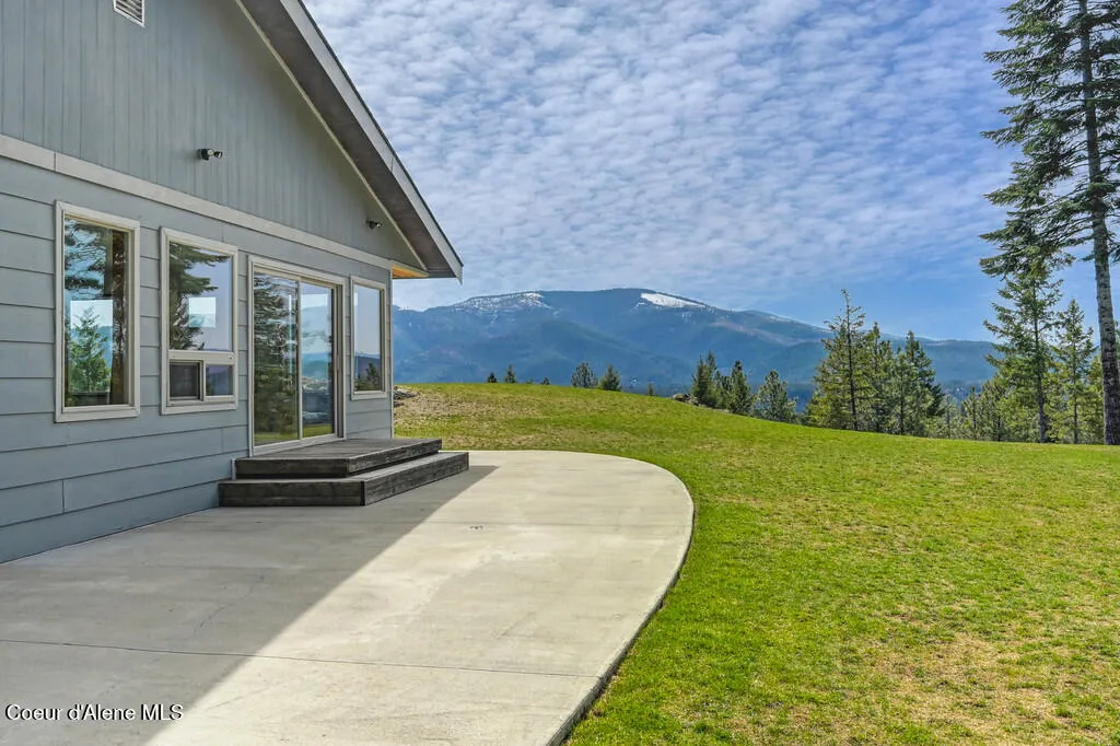 495 N Ridgeview Lane Priest River ID 83856