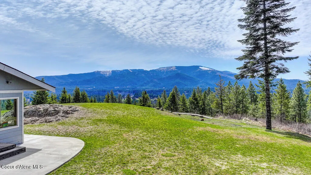 495 N Ridgeview Lane Priest River ID 83856