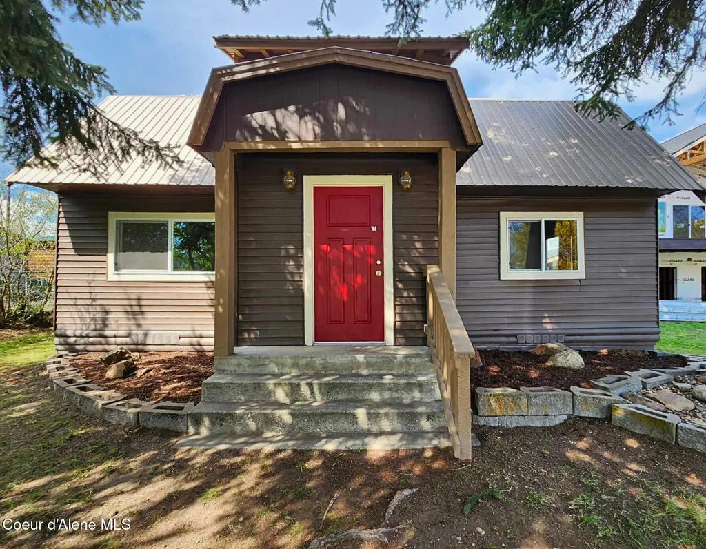 345 E Jefferson Priest River ID 83856