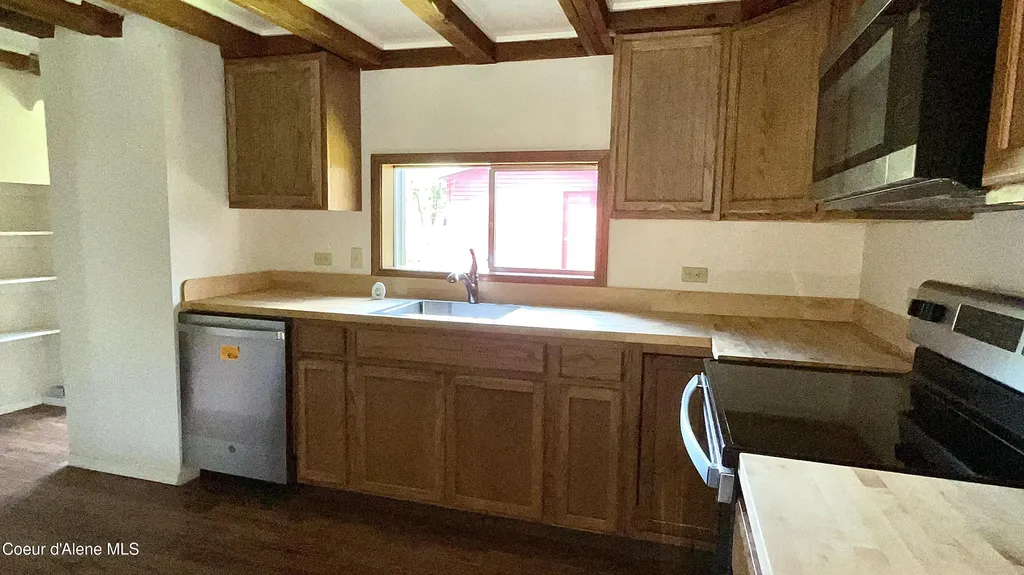 345 E Jefferson Priest River ID 83856