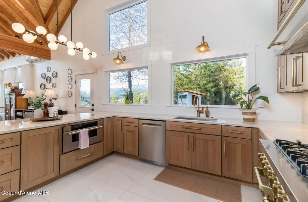 267 Jays Way Bonners Ferry ID 83805