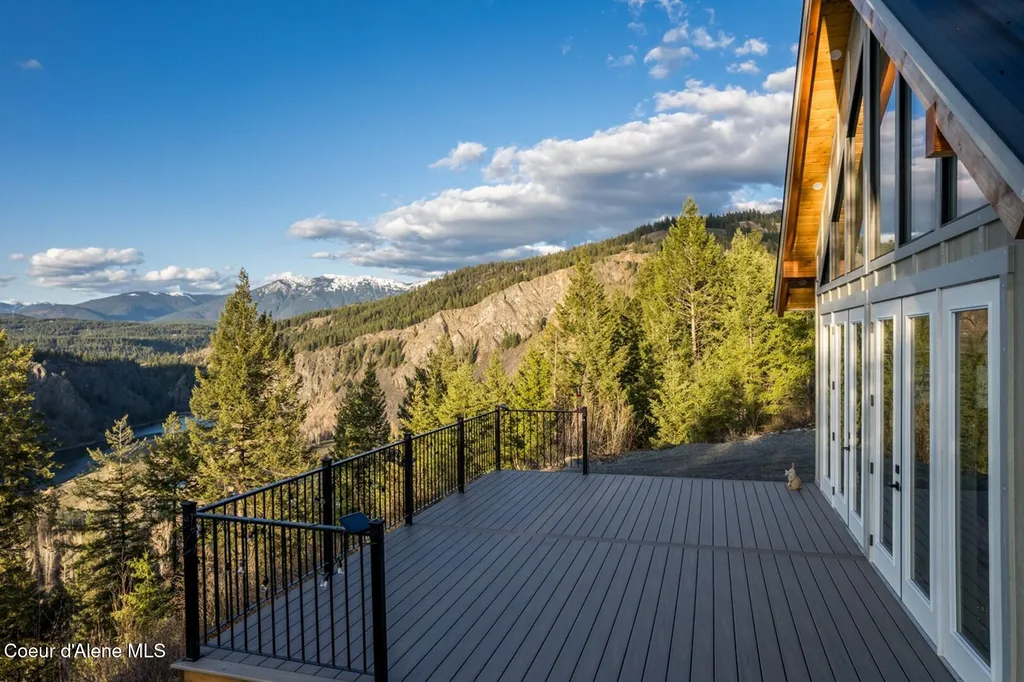 267 Jays Way Bonners Ferry ID 83805