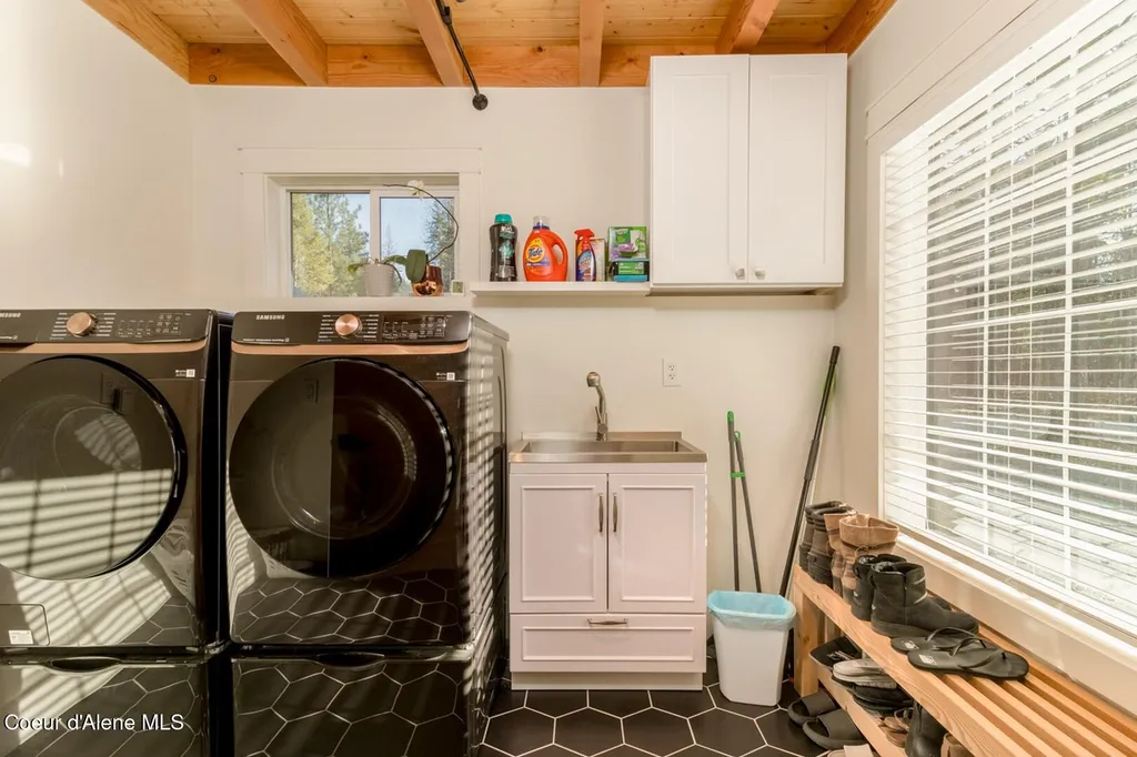 267 Jays Way Bonners Ferry ID 83805