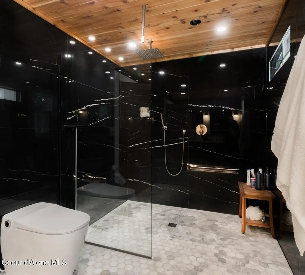 267 Jays Way Bonners Ferry ID 83805
