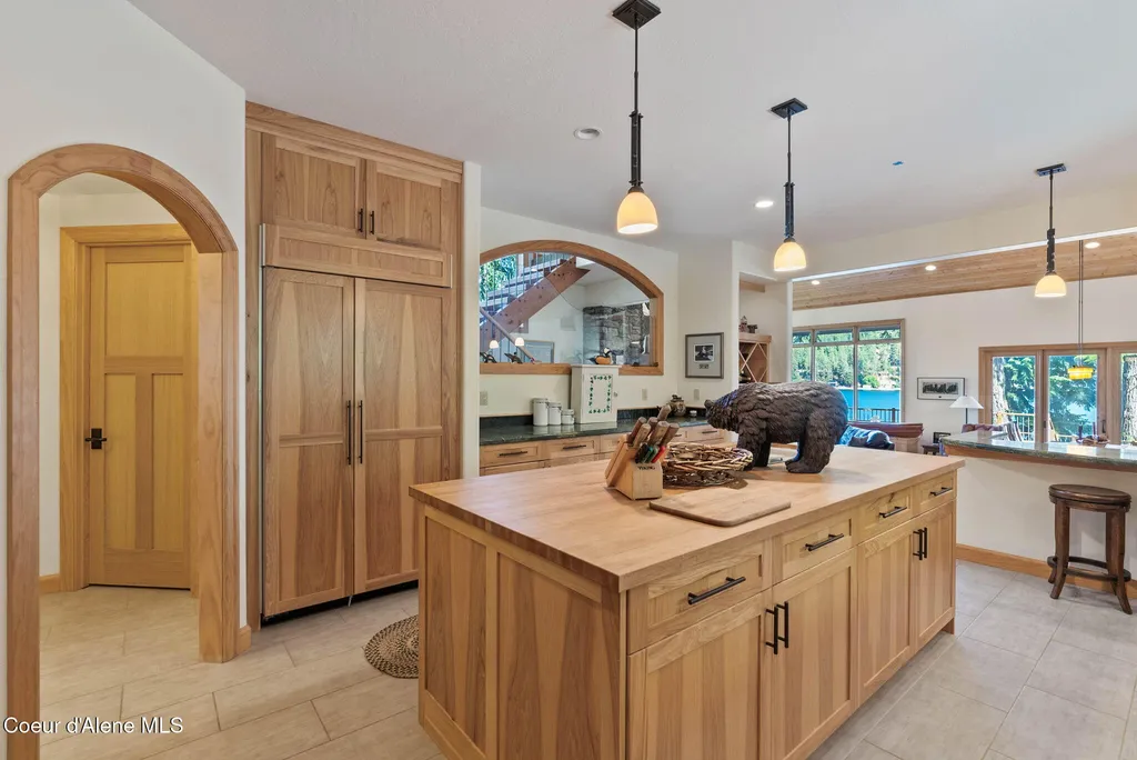 62734 S Powderhorn Bay Road Harrison ID 83833