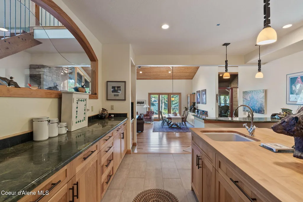 62734 S Powderhorn Bay Road Harrison ID 83833