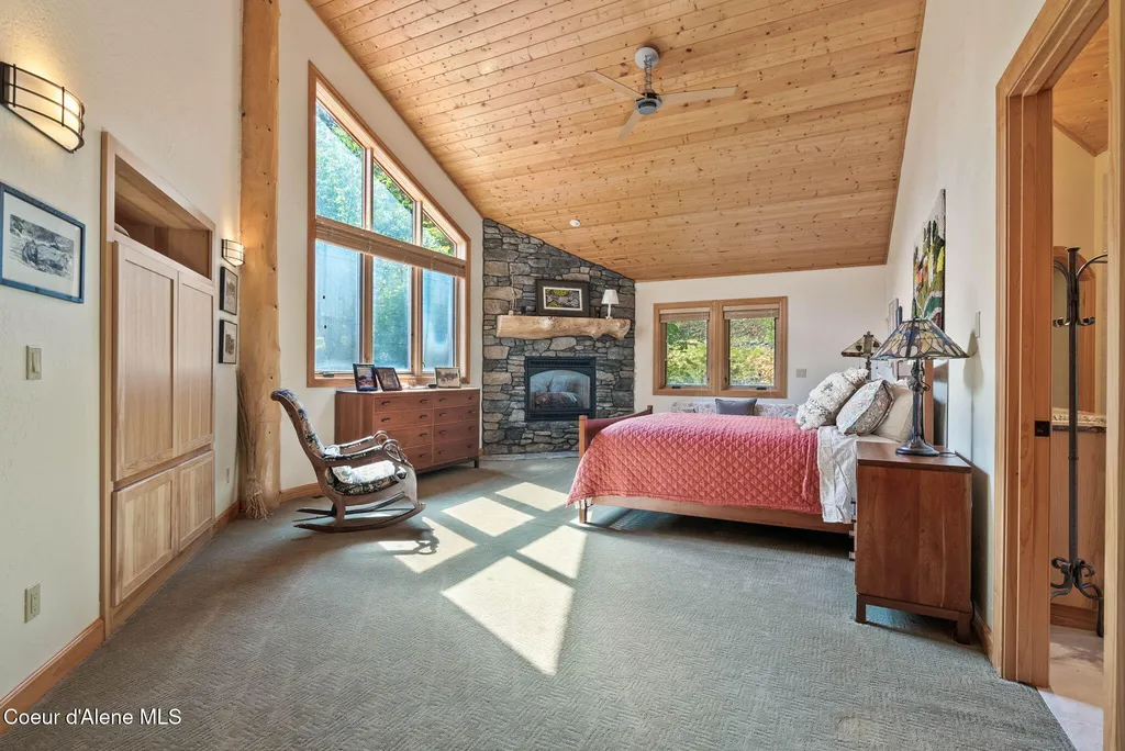 62734 S Powderhorn Bay Road Harrison ID 83833