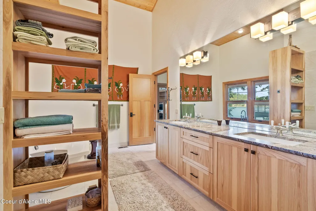 62734 S Powderhorn Bay Road Harrison ID 83833