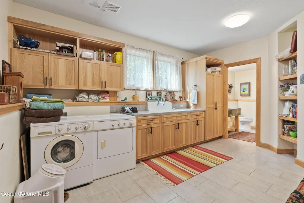62734 S Powderhorn Bay Road Harrison ID 83833
