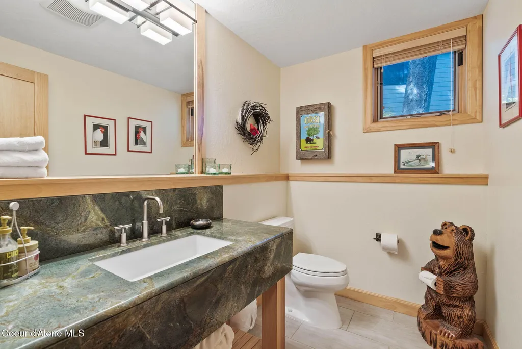 62734 S Powderhorn Bay Road Harrison ID 83833