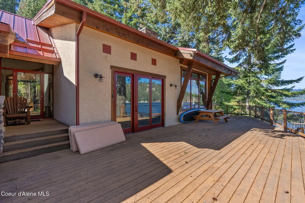 62734 S Powderhorn Bay Road Harrison ID 83833