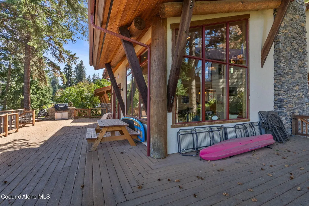 62734 S Powderhorn Bay Road Harrison ID 83833