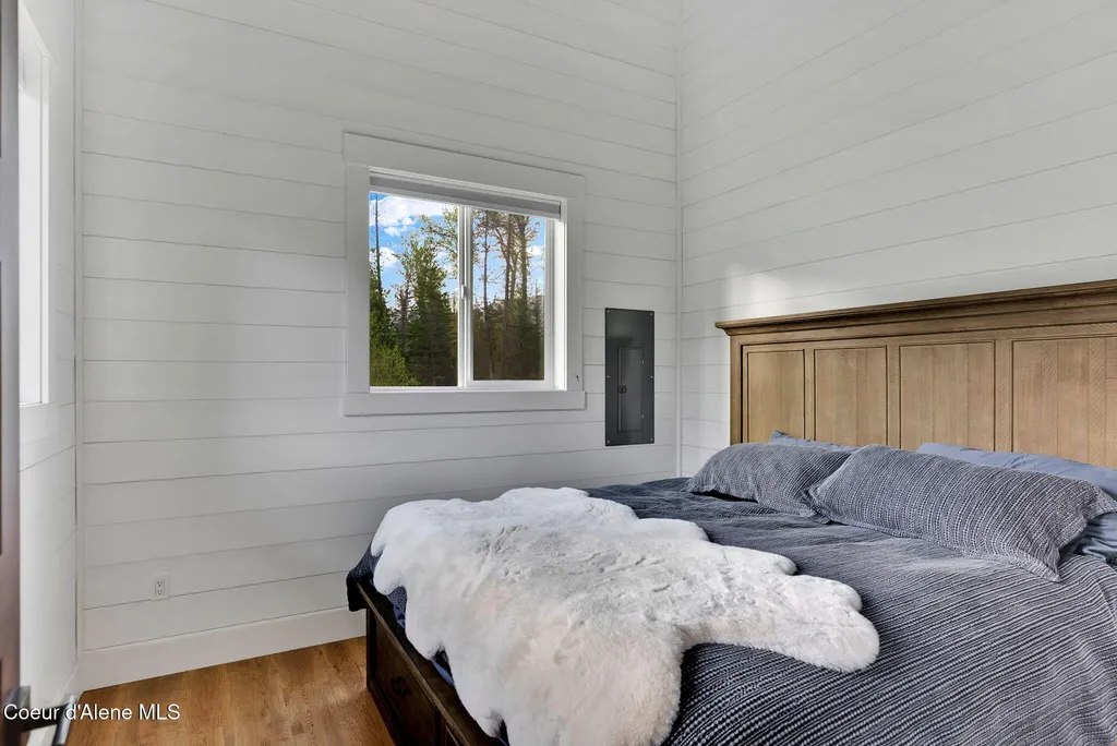 Nka Pebble Lane Moyie Springs ID 83845