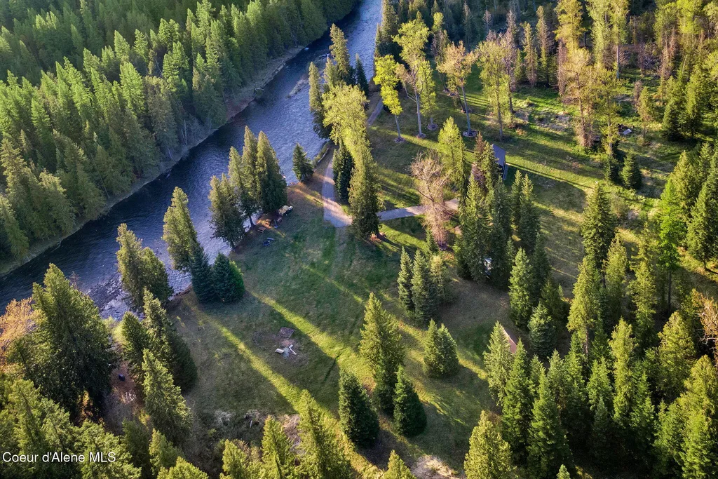 Nka Pebble Lane Moyie Springs ID 83845