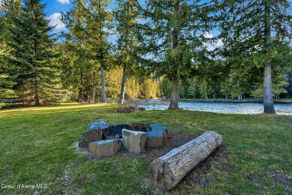 Nka Pebble Lane Moyie Springs ID 83845
