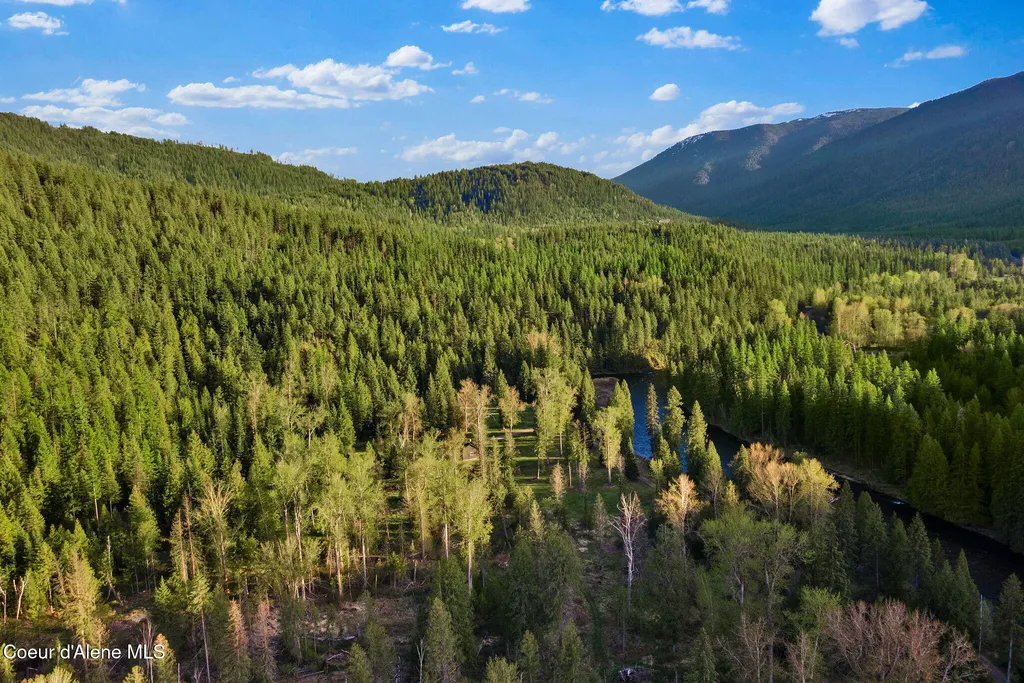 Nka Pebble Lane Moyie Springs ID 83845