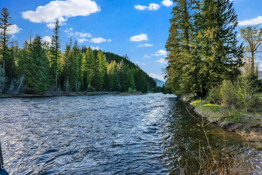 Nka Pebble Lane Moyie Springs ID 83845