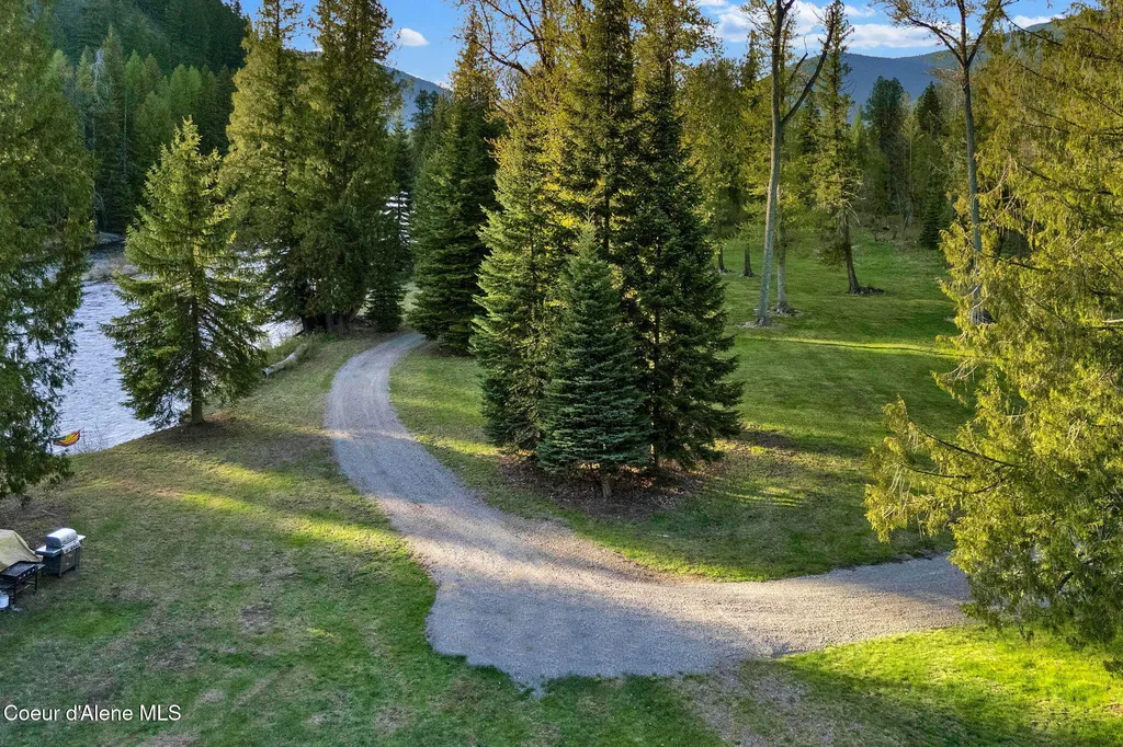 Nka Pebble Lane Moyie Springs ID 83845
