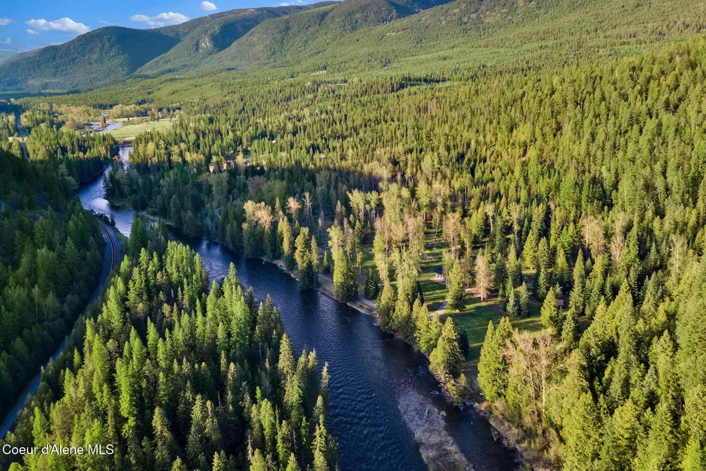 Nka Pebble Lane Moyie Springs ID 83845