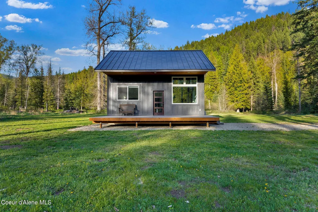 Nka Pebble Lane Moyie Springs ID 83845