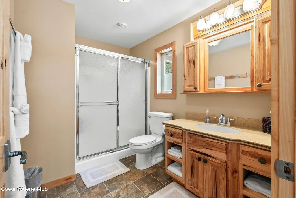40 Stewarts Drive Sagle ID 83860