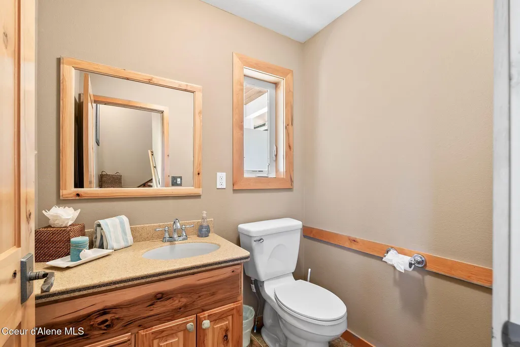 40 Stewarts Drive Sagle ID 83860