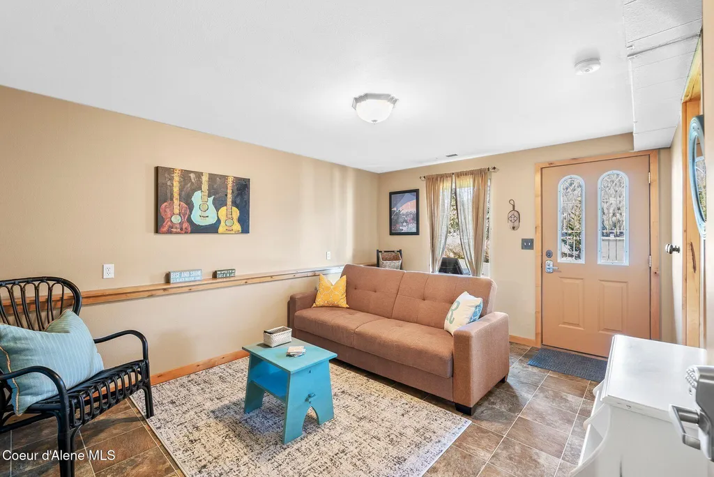 40 Stewarts Drive Sagle ID 83860