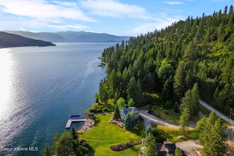 40 Stewarts Drive Sagle ID 83860