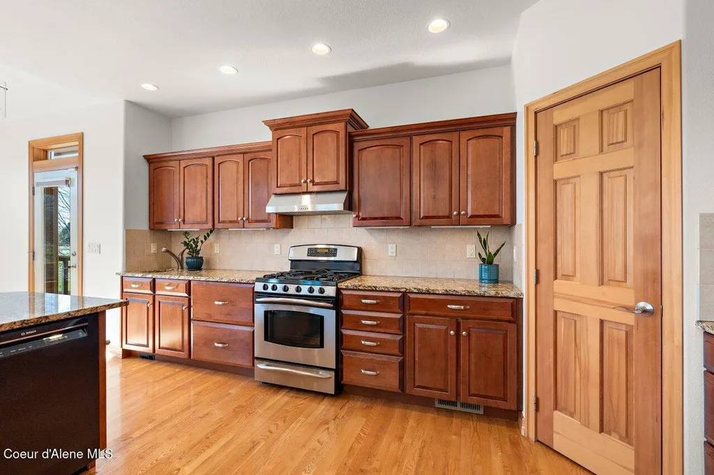 9024 N Baldwin Court Hayden ID 83835