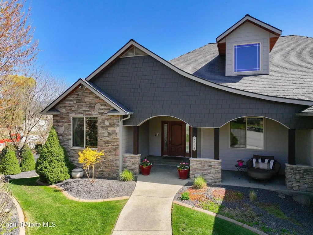 9024 N Baldwin Court Hayden ID 83835