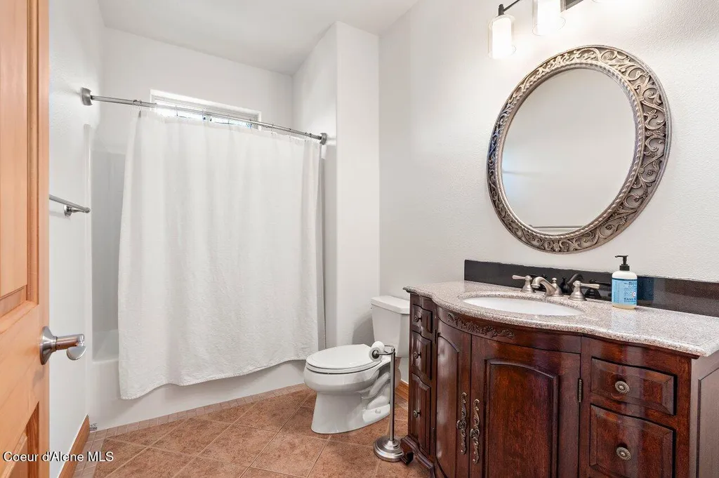 9024 N Baldwin Court Hayden ID 83835